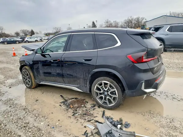 WBX73EF09S5235273 2025 BMW X1 - Image 2