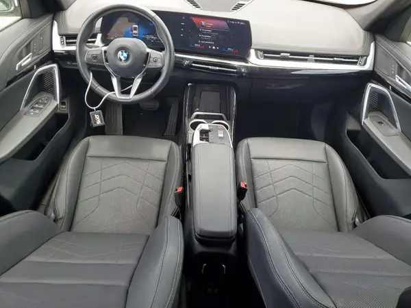 WBX73EF09S5243941 2025 BMW X1 - Image 8