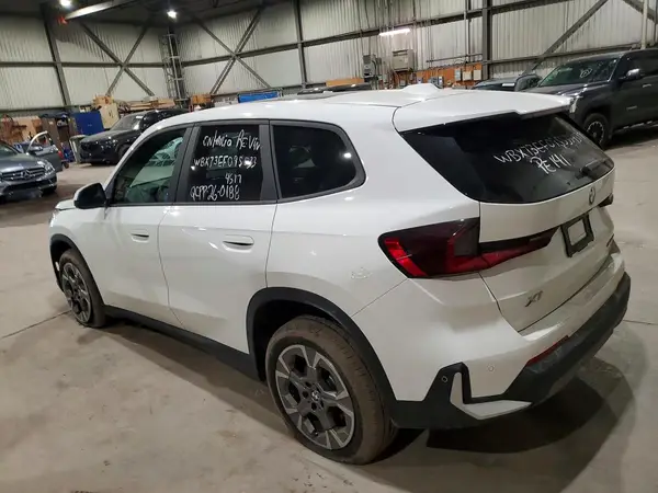 WBX73EF09S5334577 2025 BMW X1 - Image 2