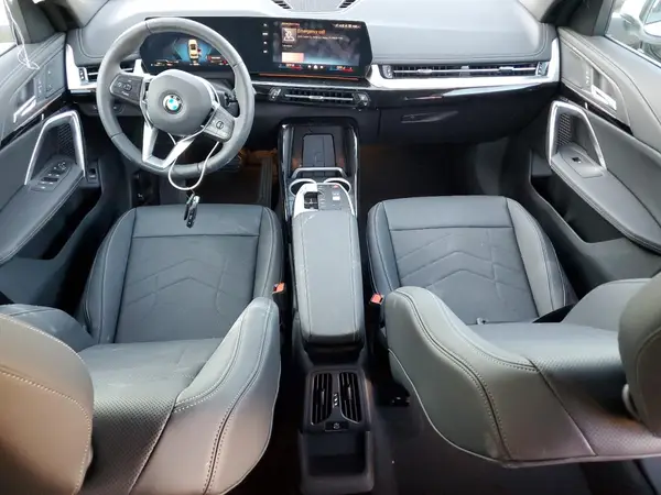 WBX73EF09T5409344 2026 BMW X1 - Image 8