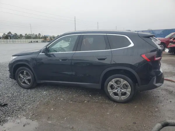 WBX73EF0XP5W82637 2023 BMW X1 - Image 2