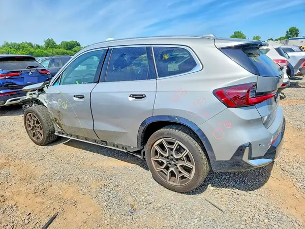 WBX73EF0XP5X75416 2023 BMW X1 - Image 2