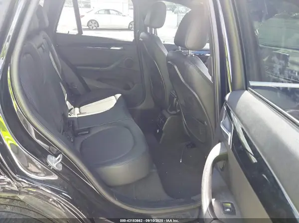 WBXHT3C30G5E48257 2016 BMW X1 - Image 8