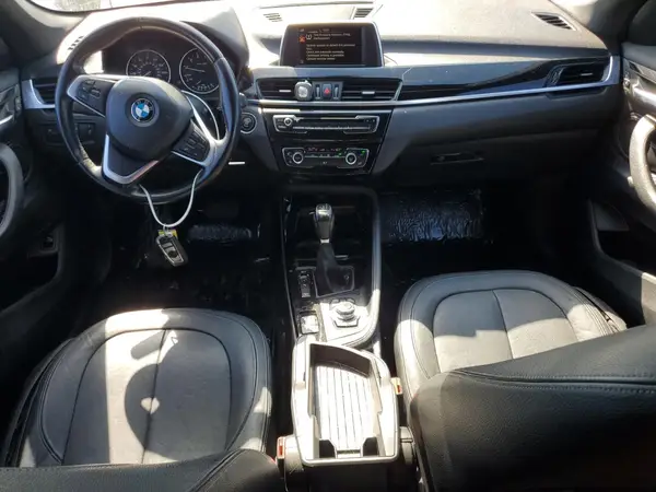 WBXHT3C30G5E49148 2016 BMW X1 - Image 8