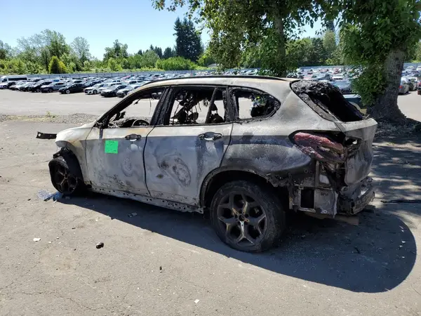 WBXHT3C30G5E50381 2016 BMW X1 - Image 2
