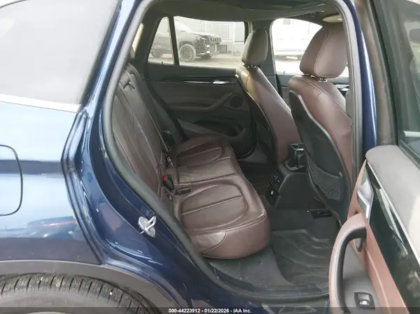 WBXHT3C30G5E55855 2016 BMW X1 - Image 8