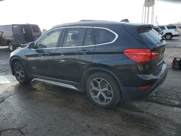 WBXHT3C30G5E56438 2016 BMW X1 - Image 2