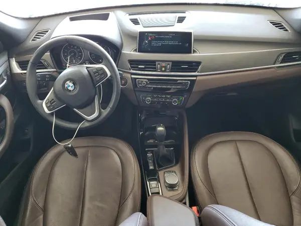 WBXHT3C30G5F65563 2016 BMW X1 - Image 8