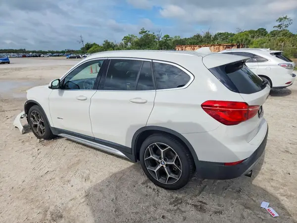 WBXHT3C30G5F65840 2016 BMW X1 - Image 2