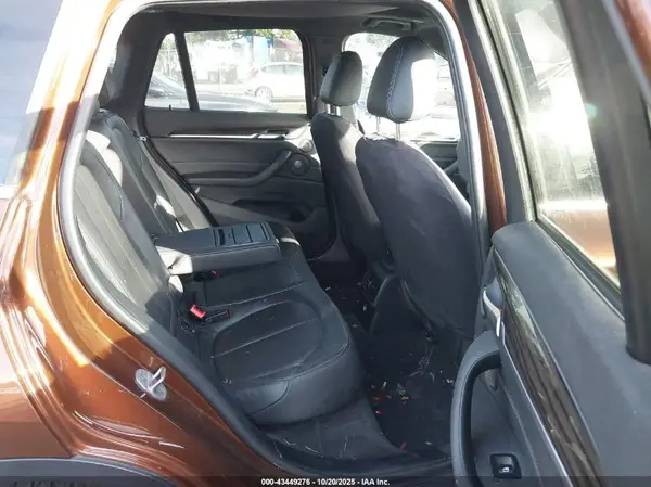 WBXHT3C30GP880736 2016 BMW X1 - Image 8