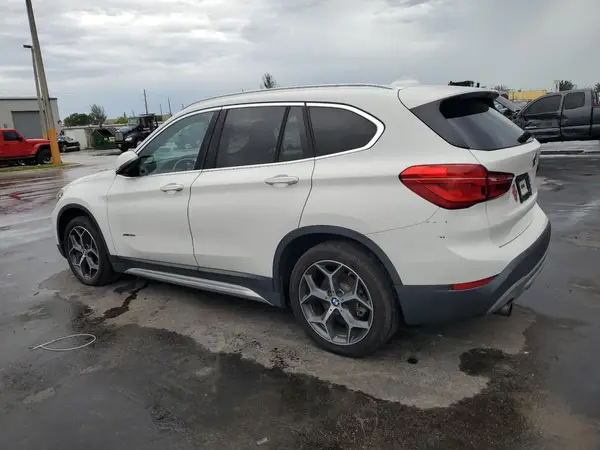 WBXHT3C30GP880896 2016 BMW X1 - Image 2