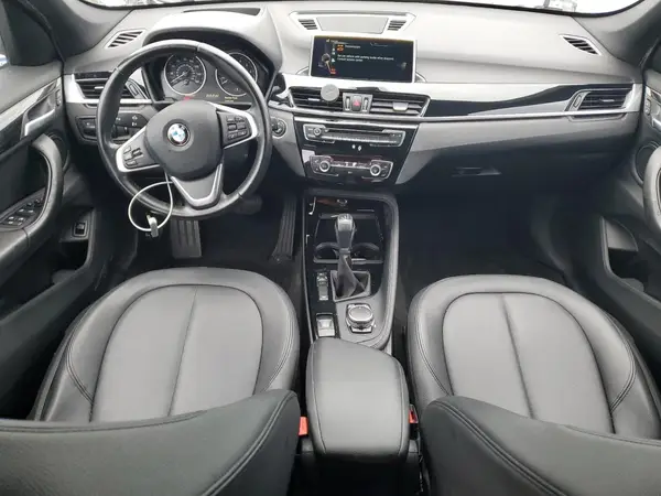 WBXHT3C30GP880896 2016 BMW X1 - Image 8