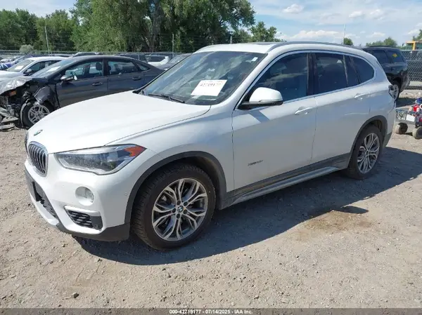 WBXHT3C30GP881613 2016 BMW X1 - Image 2