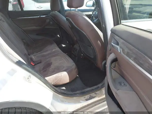 WBXHT3C30GP881613 2016 BMW X1 - Image 8