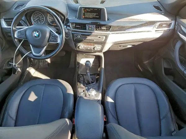 WBXHT3C30GP881823 2016 BMW X1 - Image 8