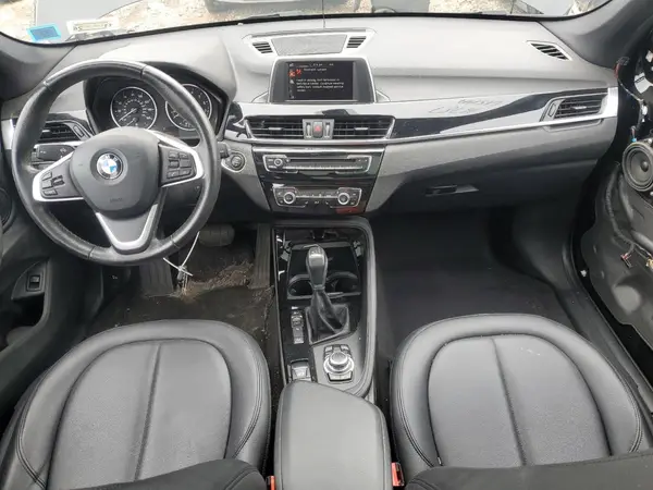 WBXHT3C30GP884446 2016 BMW X1 - Image 8