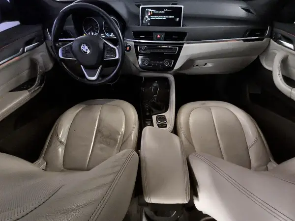 WBXHT3C30GP885869 2016 BMW X1 - Image 8