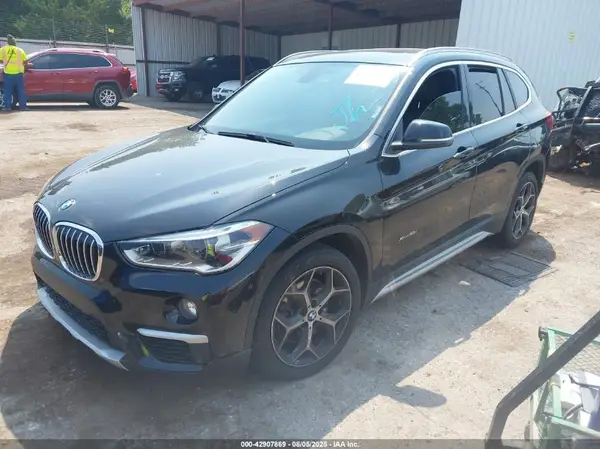 WBXHT3C30GP885919 2016 BMW X1 - Image 2