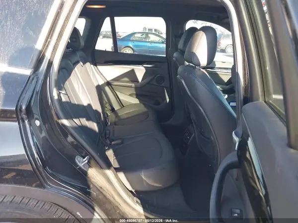 WBXHT3C30GP886455 2016 BMW X1 - Image 8