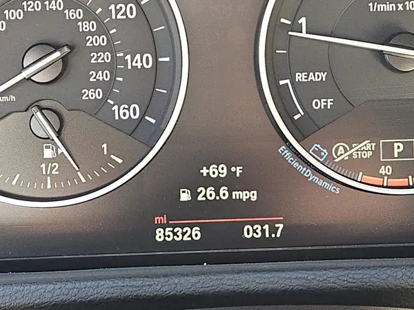WBXHT3C30GP886830 2016 BMW X1 - Image 8