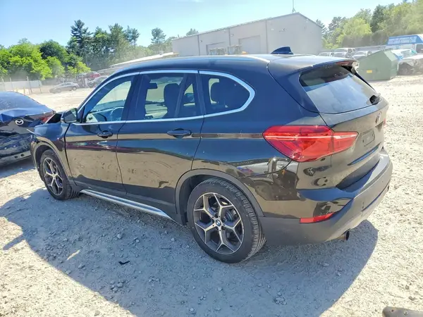 WBXHT3C30GP886939 2016 BMW X1 - Image 2