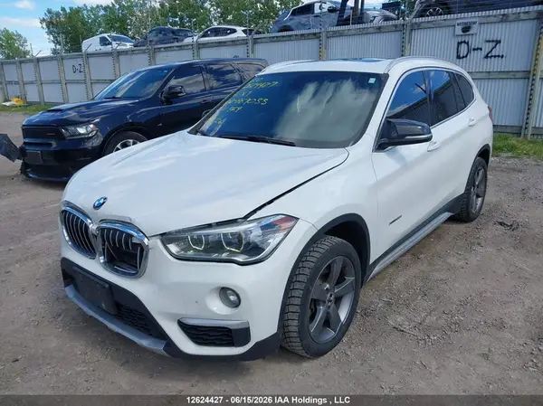 WBXHT3C30GP889033 2016 BMW X1 - Image 2
