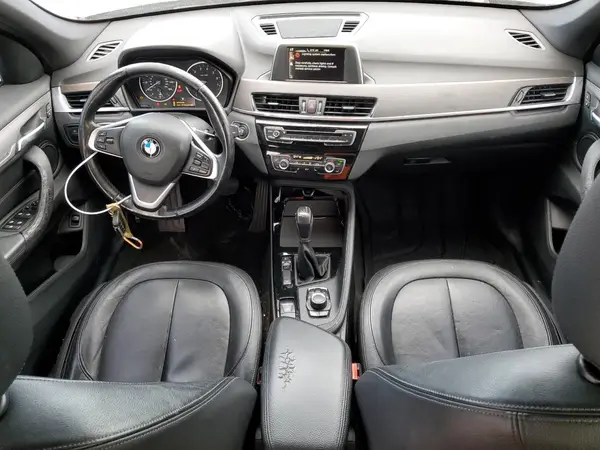WBXHT3C30GP889369 2016 BMW X1 - Image 8