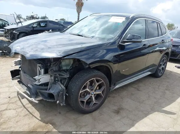 WBXHT3C30H5F67797 2017 BMW X1 - Image 2