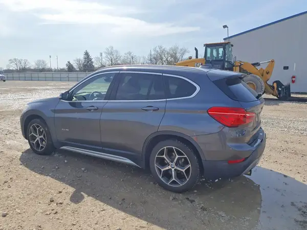 WBXHT3C30H5F71008 2017 BMW X1 - Image 2