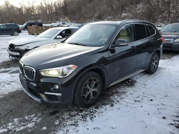 WBXHT3C30H5F73177 2017 BMW X1 - Image 1