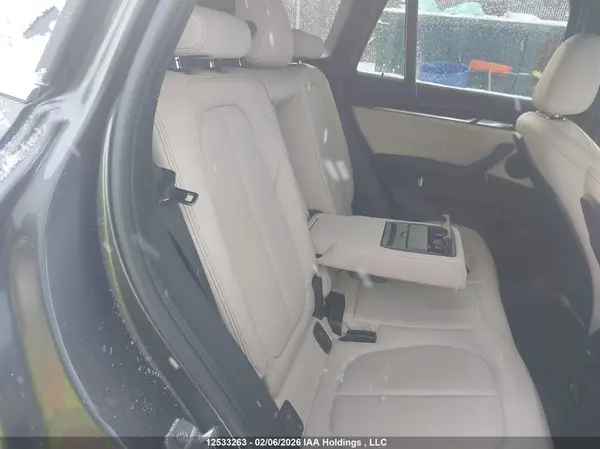 WBXHT3C30H5F73423 2017 BMW X1 - Image 8