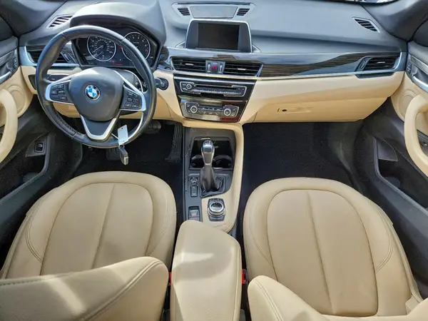 WBXHT3C30H5F75088 2017 BMW X1 - Image 8