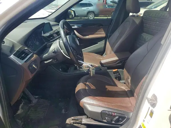 2017 BMW X1 auction photo 7