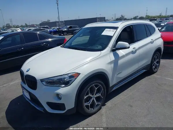 WBXHT3C30H5F75950 2017 BMW X1 - Image 2