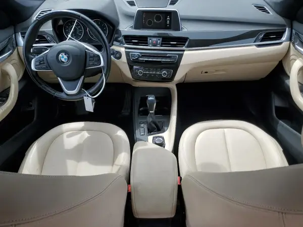 WBXHT3C30H5F76368 2017 BMW X1 - Image 8