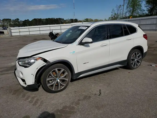 WBXHT3C30H5F77701 2017 BMW X1 - Image 1