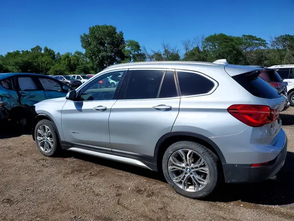 WBXHT3C30H5F77763 2017 BMW X1 - Image 2