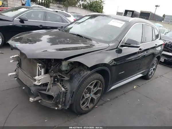 WBXHT3C30H5F77956 2017 BMW X1 - Image 2