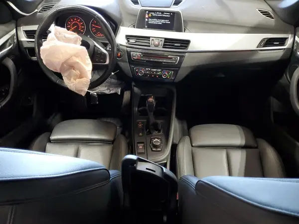 WBXHT3C30H5F79819 2017 BMW X1 - Image 8