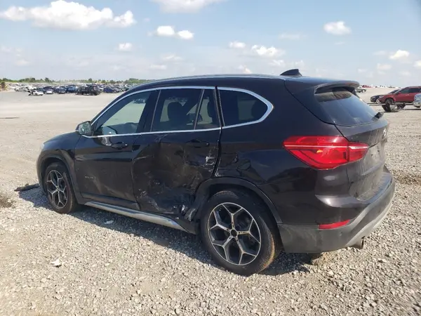 WBXHT3C30H5F80470 2017 BMW X1 - Image 2