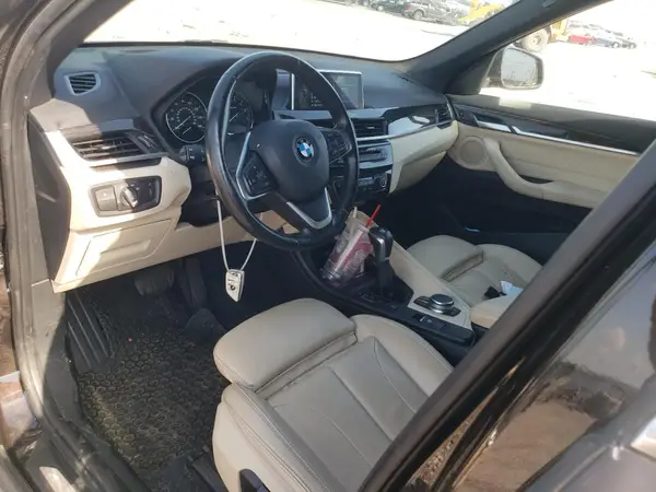 WBXHT3C30H5F80470 2017 BMW X1 - Image 8