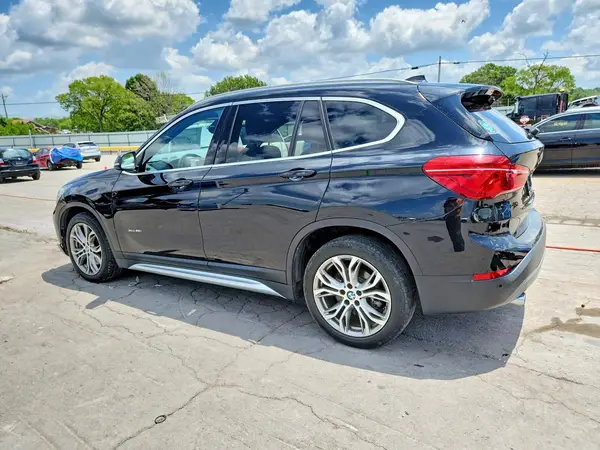 WBXHT3C30H5F80579 2017 BMW X1 - Image 2
