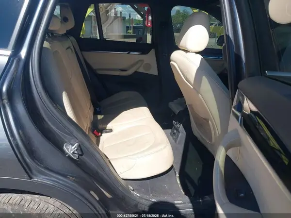 WBXHT3C30H5F81750 2017 BMW X1 - Image 8