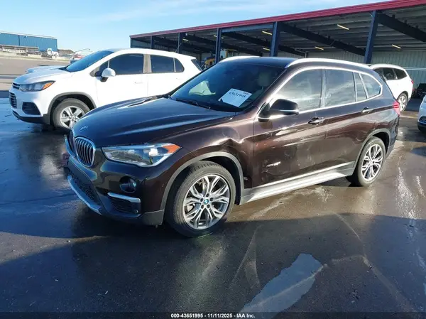 WBXHT3C30H5F83269 2017 BMW X1 - Image 2