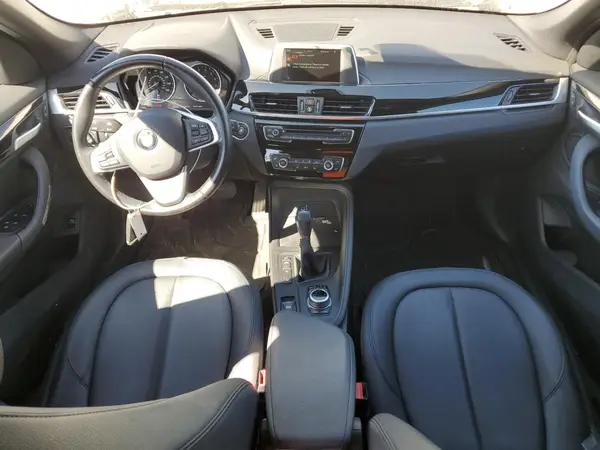 WBXHT3C30H5F84065 2017 BMW X1 - Image 8