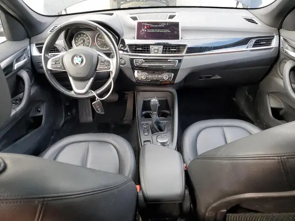 WBXHT3C30H5F86169 2017 BMW X1 - Image 8