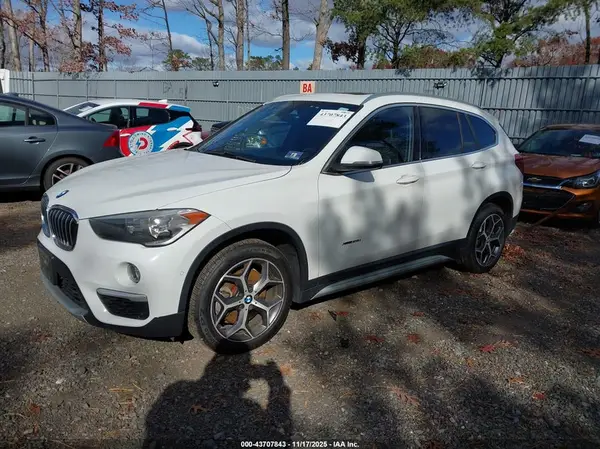 WBXHT3C30H5F86964 2017 BMW X1 - Image 2