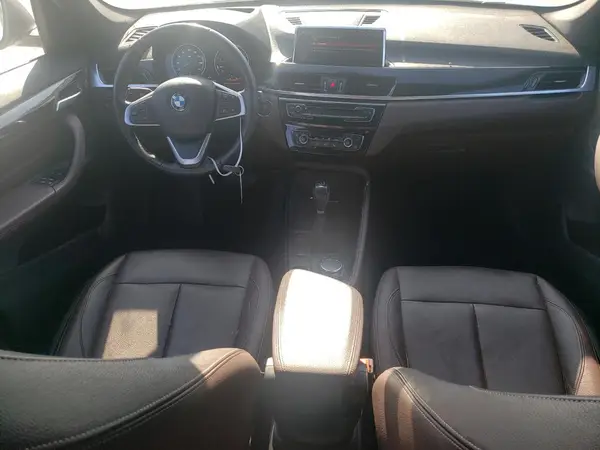 WBXHT3C30J3H32426 2018 BMW X1 - Image 8