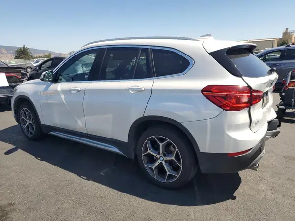 WBXHT3C30J3H32457 2018 BMW X1 - Image 2