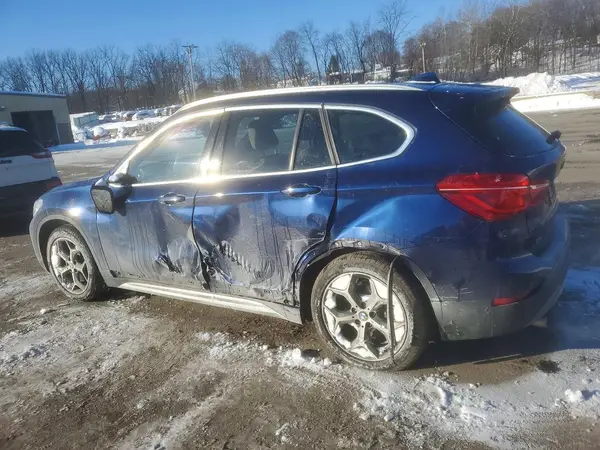 WBXHT3C30J3H33818 2018 BMW X1 - Image 2